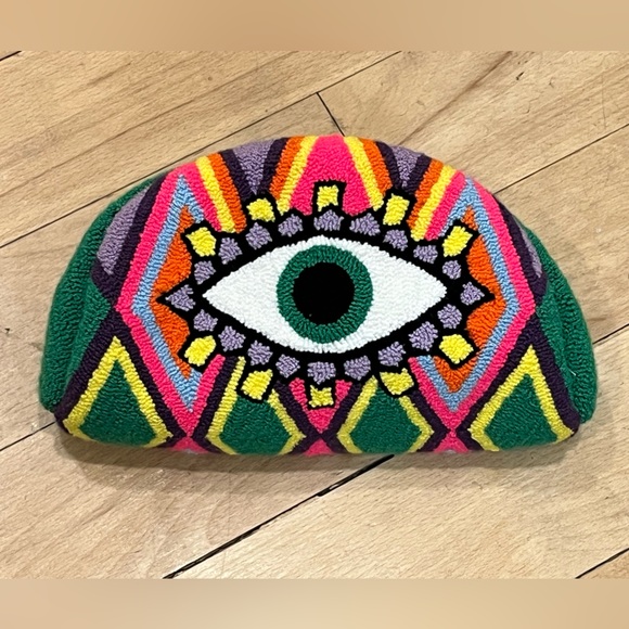 Chilas Kai Handbags - **NWOT! Chilas Kai pouch. BRAND NEW GORGEOUS piece of art in quality pouch form